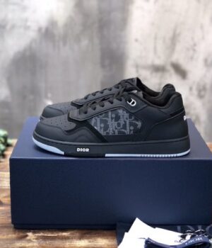 DIOR SNEAKER