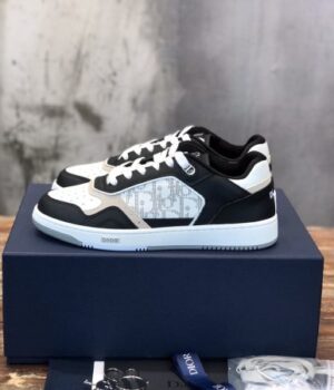 DIOR SNEAKER