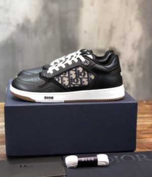 DIOR SNEAKER