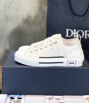 DIOR SNEAKER