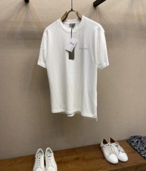 DIOR TSHIRT