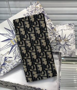 DIOR WALLET