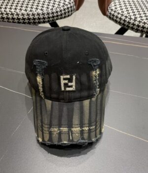 FENDI CAP