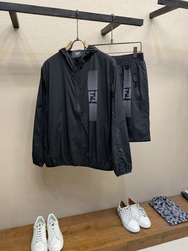 FENDI JACKET - Image 4