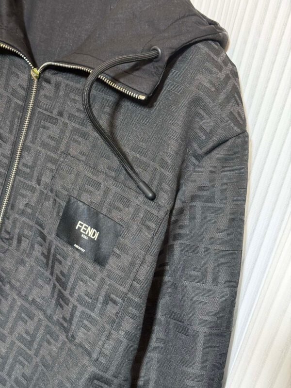 FENDI JACKET - Image 8