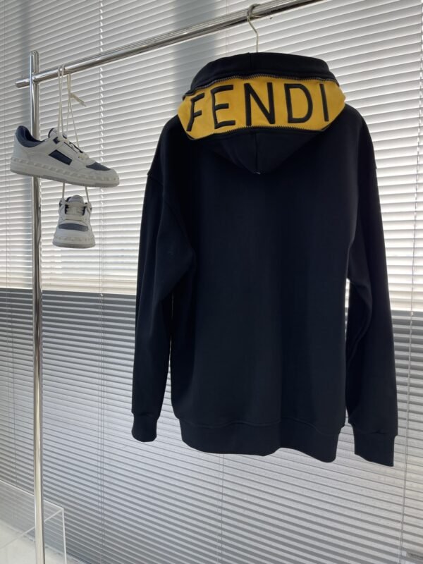 FENDI JACKET - Image 6