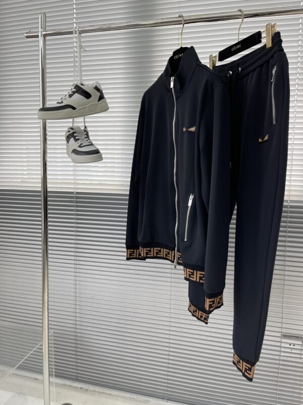 FENDI JACKET - Image 4
