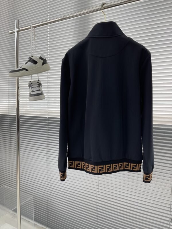 FENDI JACKET - Image 6