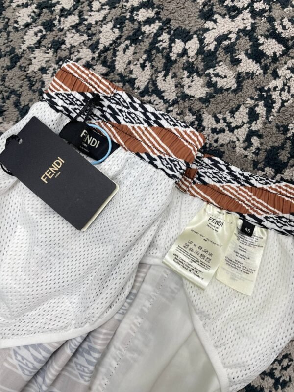 FENDI SHORTS - Image 6