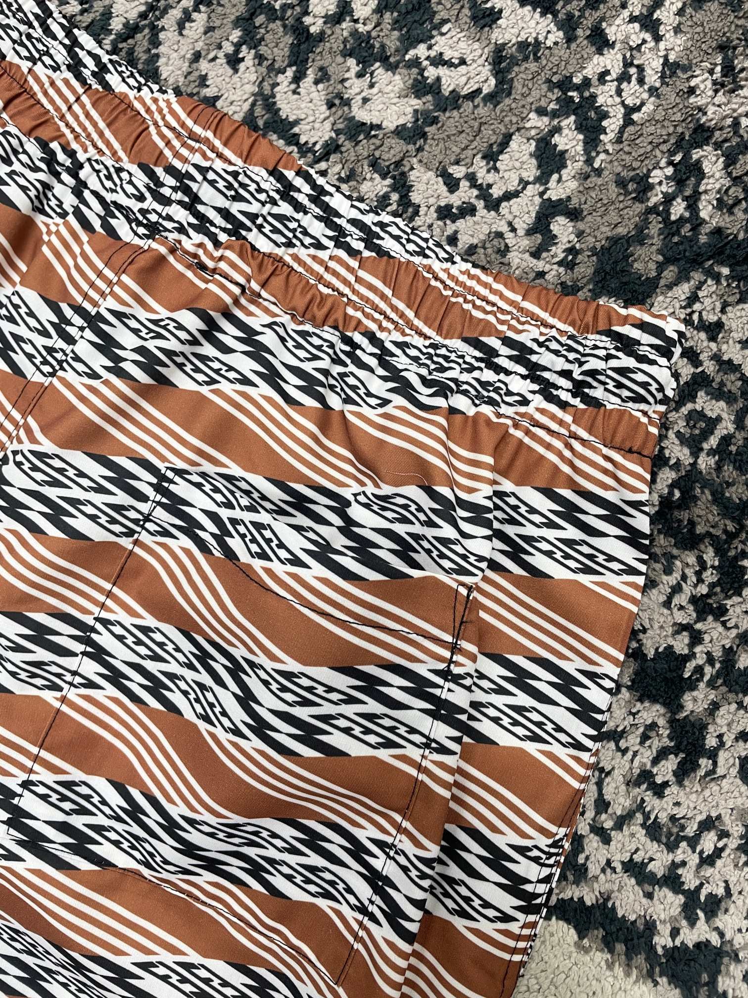 FENDI SHORTS - Image 7