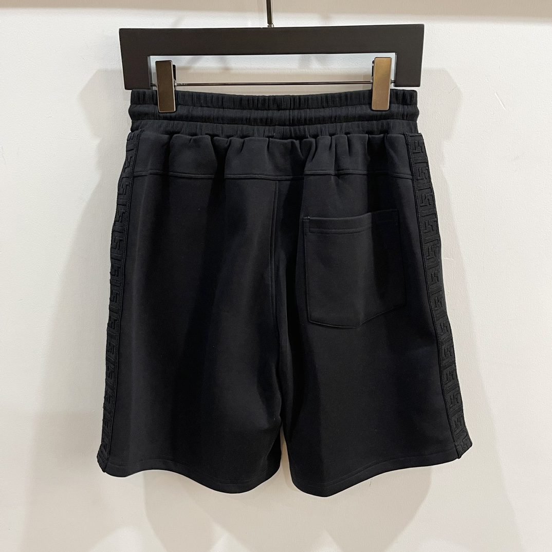 FENDI SHORTS - Image 7