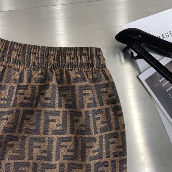 FENDI SHORTS - Image 8