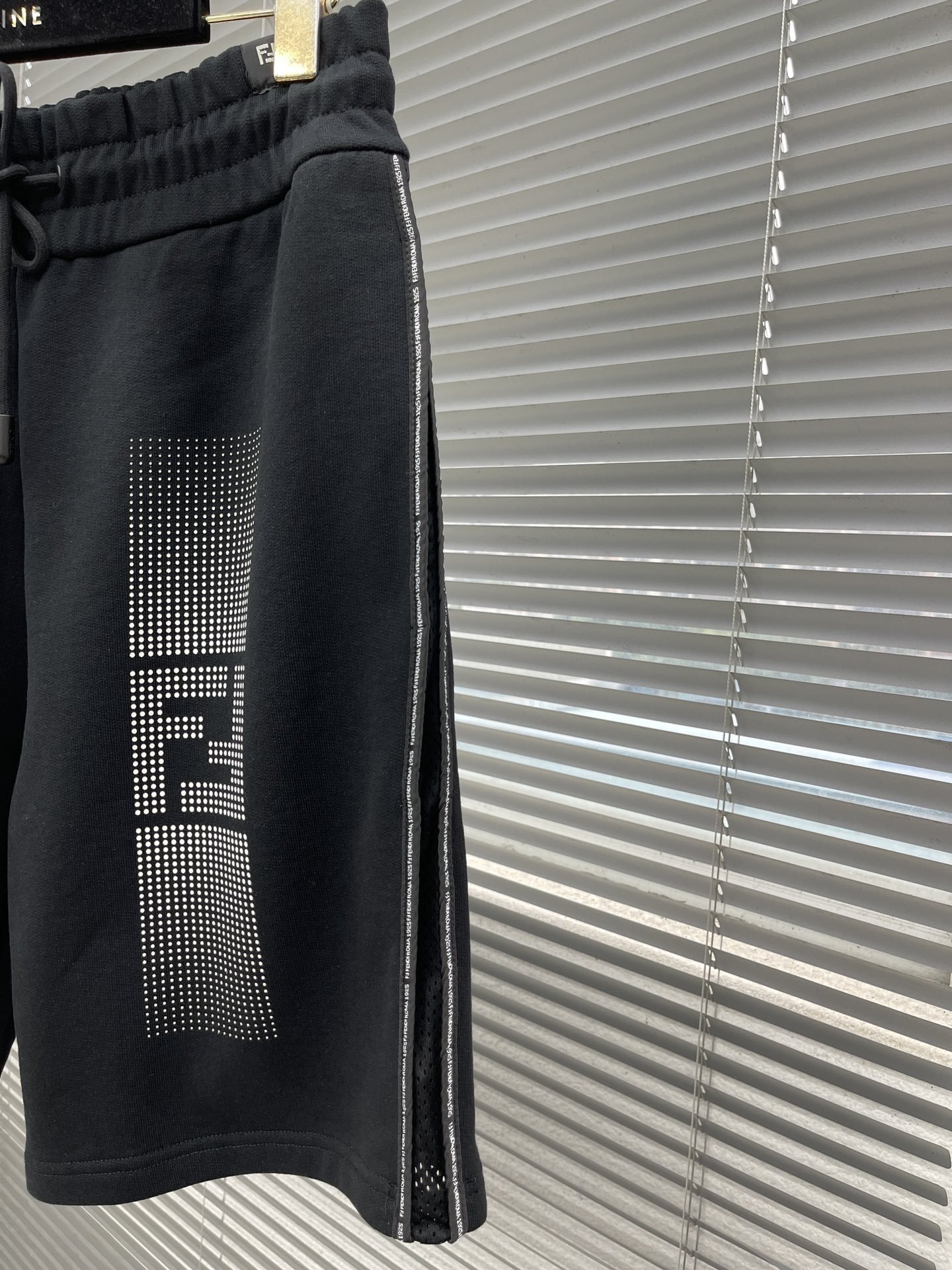 FENDI SHORTS - Image 3