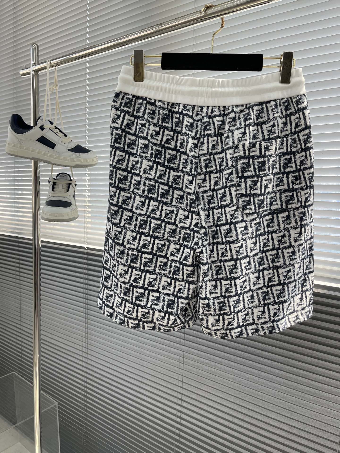 FENDI SHORTS - Image 5