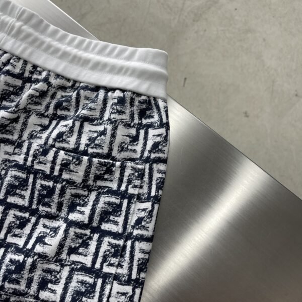 FENDI SHORTS - Image 8