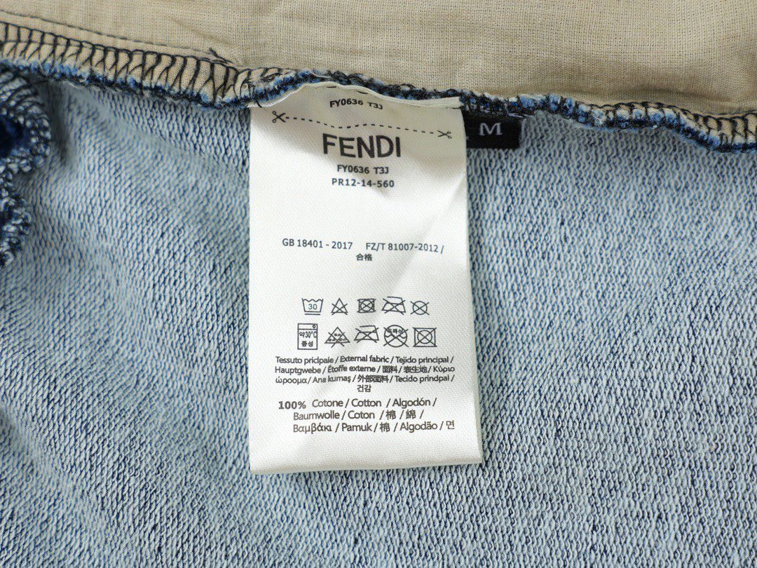 FENDI SHORTS - Image 5