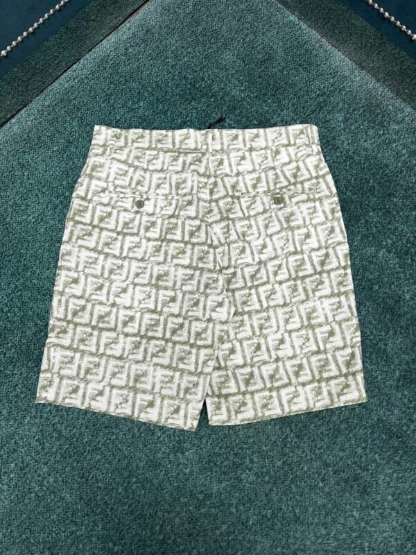 FENDI SHORTS - Image 4