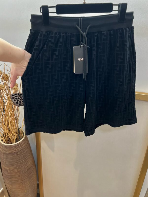 FENDI SHORTS - Image 4