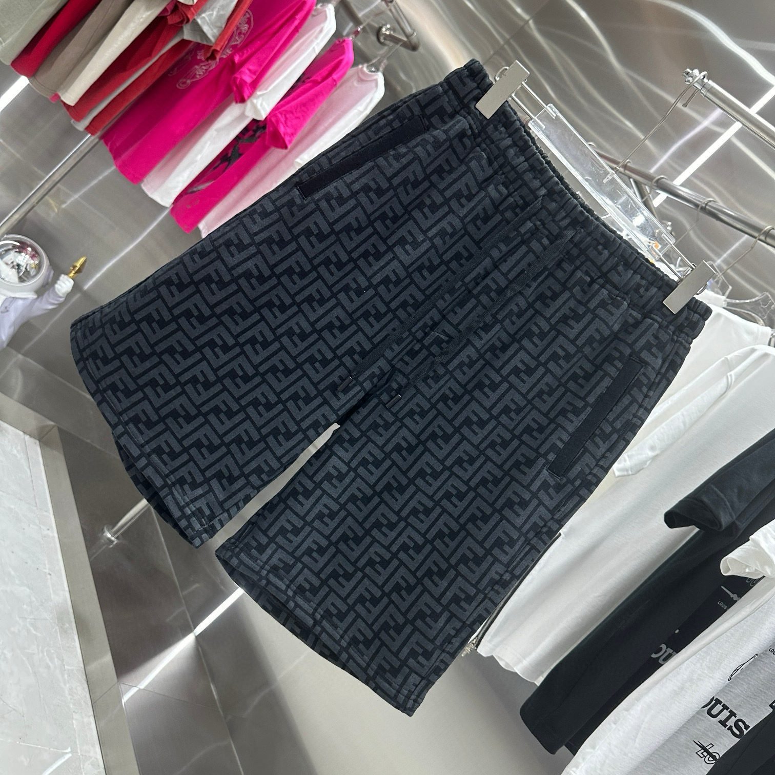 FENDI SHORTS - Image 3