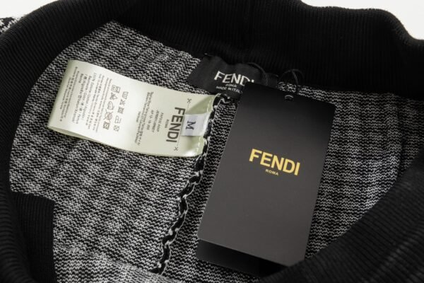 FENDI SHORTS - Image 8