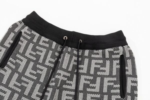 FENDI SHORTS - Image 4
