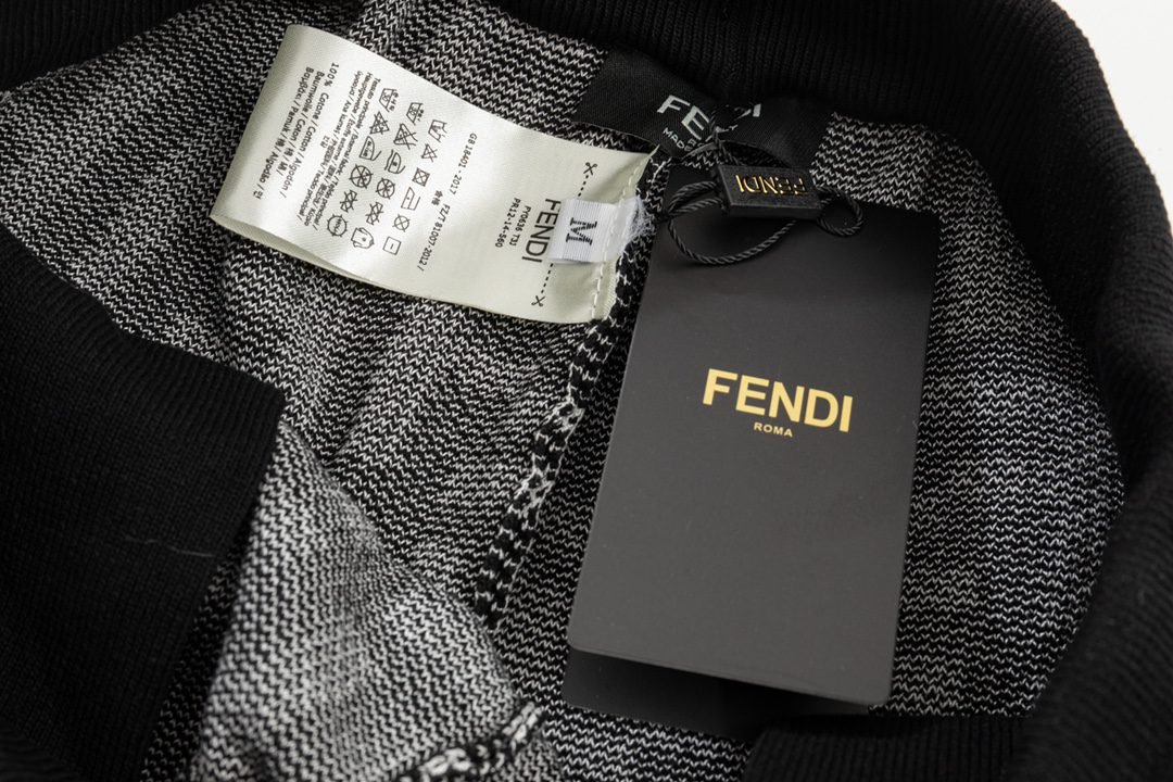 FENDI SHORTS - Image 7