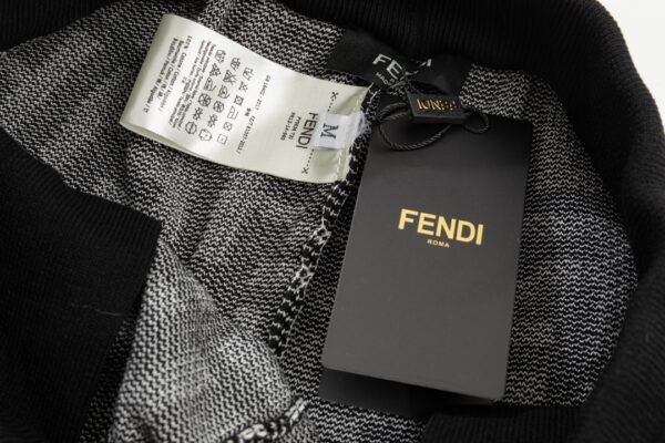 FENDI SHORTS - Image 8