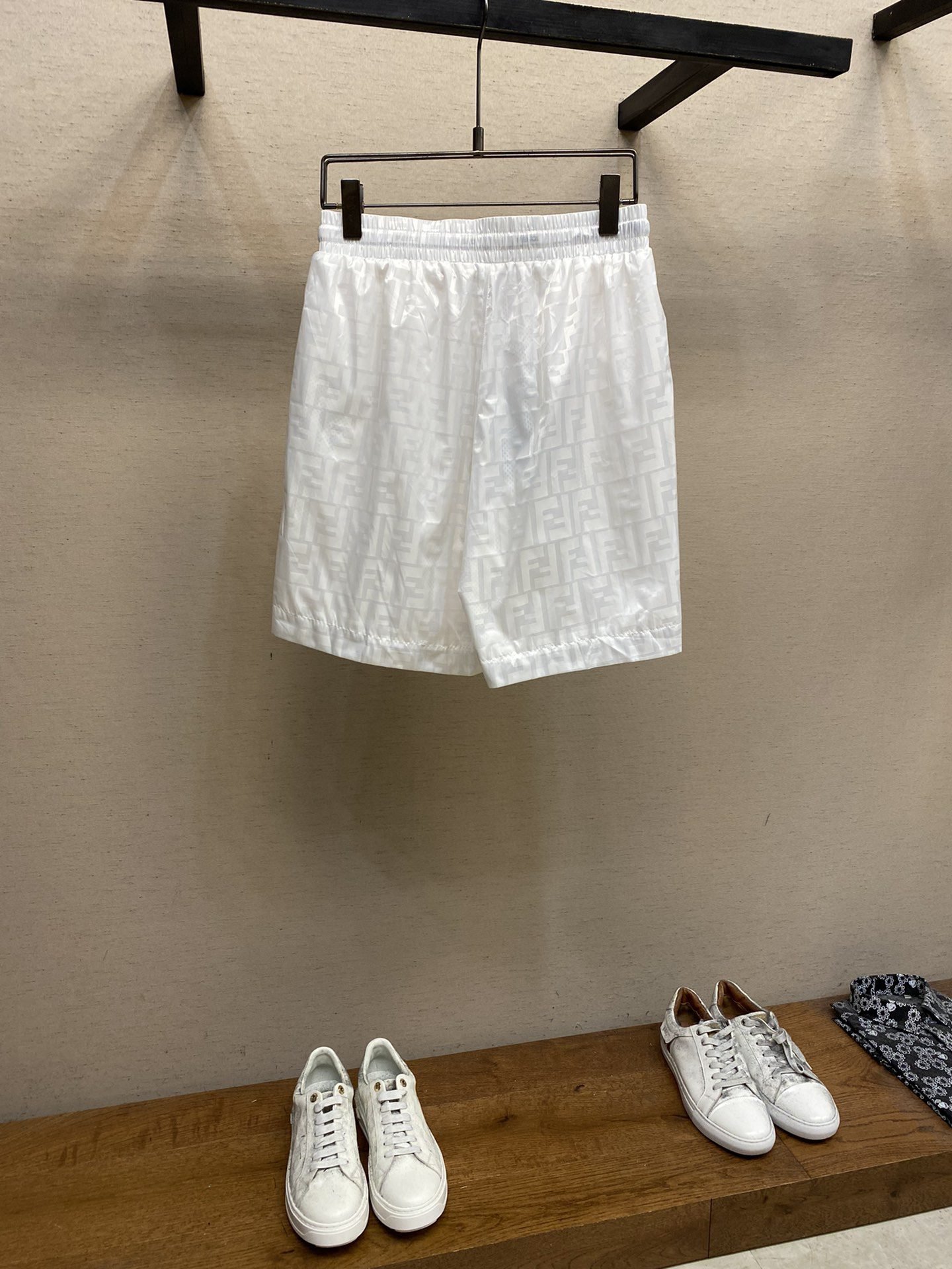 FENDI SHORTS - Image 3