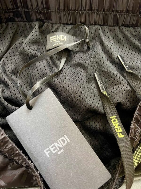 FENDI SHORTS - Image 8