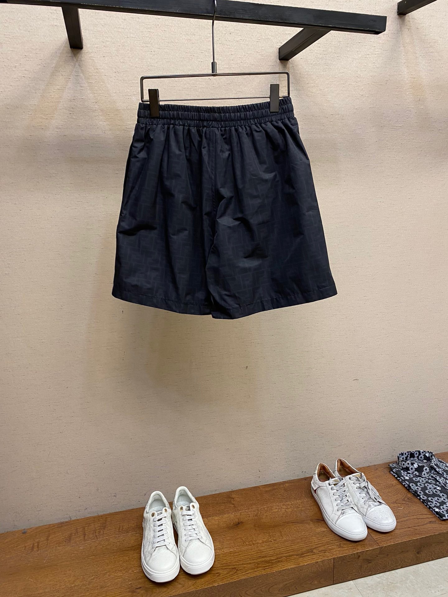 FENDI SHORTS - Image 3