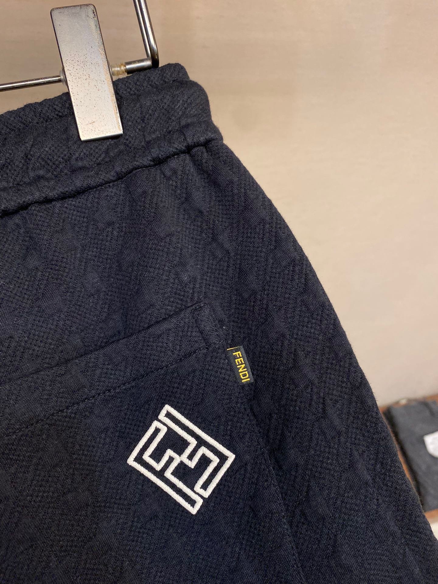 FENDI SHORTS - Image 7