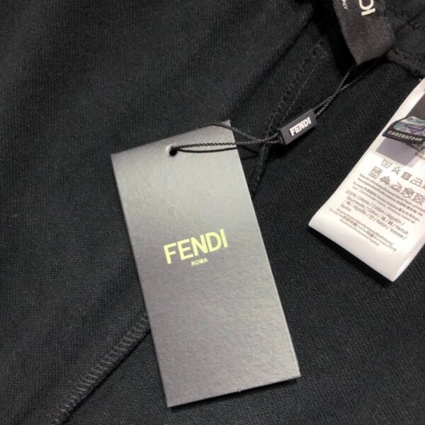 FENDI SHORTS - Image 8