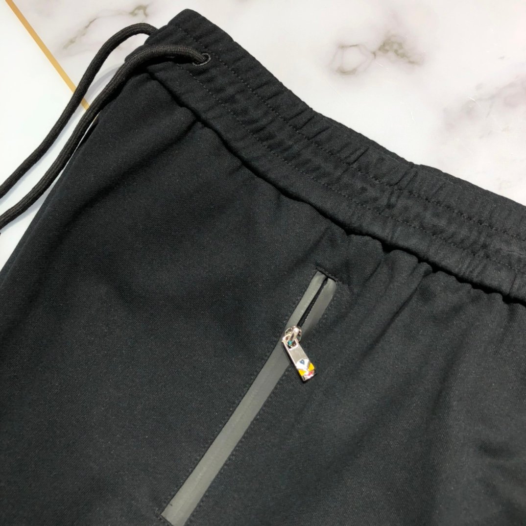 FENDI SHORTS - Image 3