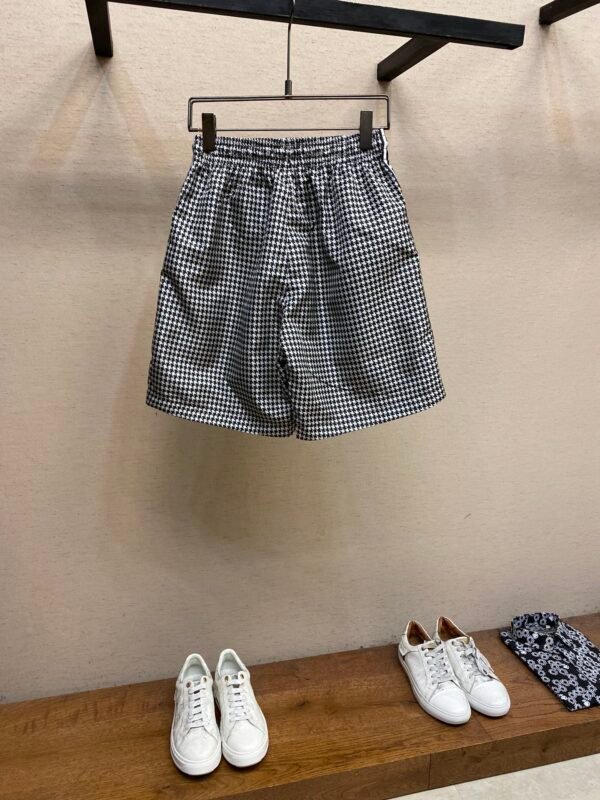 FENDI SHORTS - Image 4