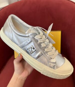 FENDI SNEAKER