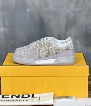 FENDI SNEAKER
