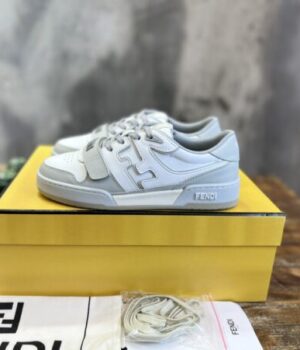 FENDI SNEAKER