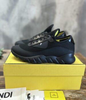 FENDI SNEAKER