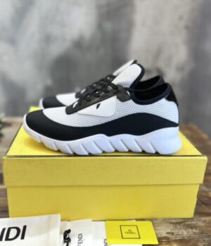 FENDI SNEAKER