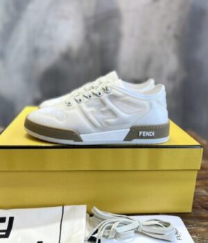FENDI SNEAKER