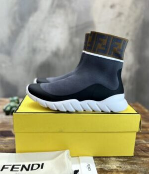 FENDI SNEAKER