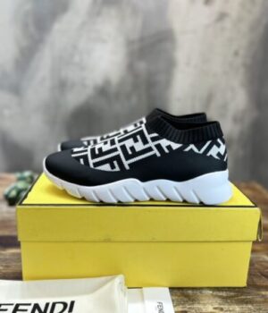 FENDI SNEAKER
