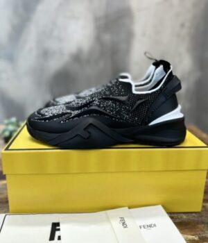 FENDI SNEAKER