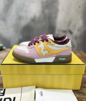 FENDI SNEAKER