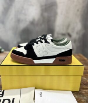 FENDI SNEAKER