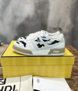 FENDI SNEAKER