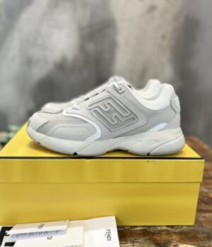 FENDI SNEAKER