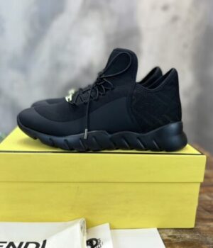 FENDI SNEAKER
