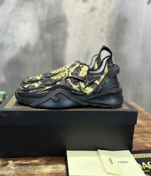 FENDI SNEAKER