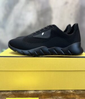 FENDI SNEAKER